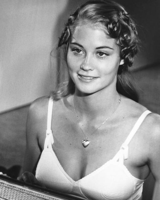 Cybill Shepherd in The Last Picture Show 1971 - 70s was party time