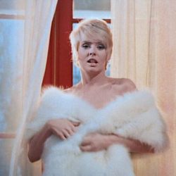 Joey-Heatherton-in-Bluebeard-cccEdward-Dmytryk-1972