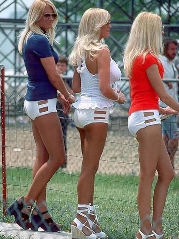 Linda Vaughn and the Hurstettes sometime in the 70’s