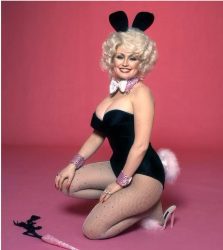 Dolly Parton as a bunny in 1975 Dolly Parton – LA photoshoot-1975