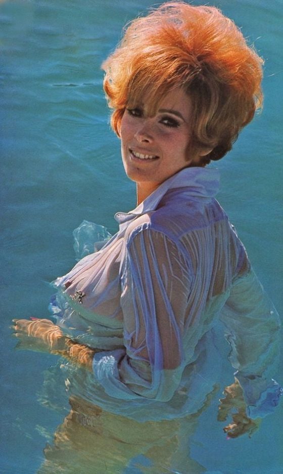 Jill St John sexy in the pool