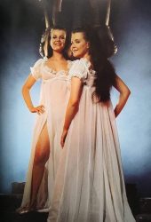 Twins of Evil (1971)