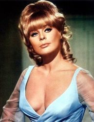 Elke Sommer